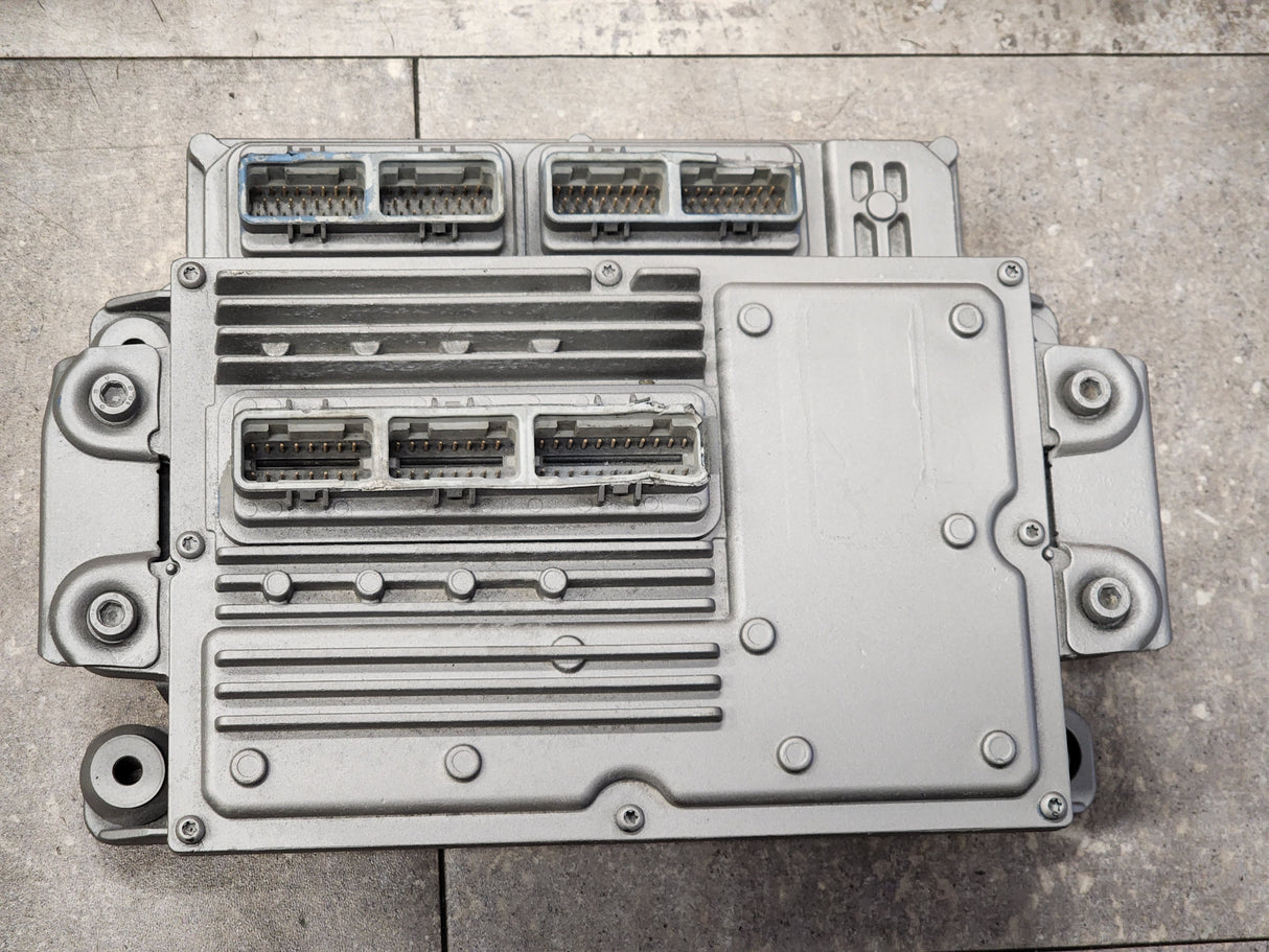 International DT466E ECM Part # 1839368C4