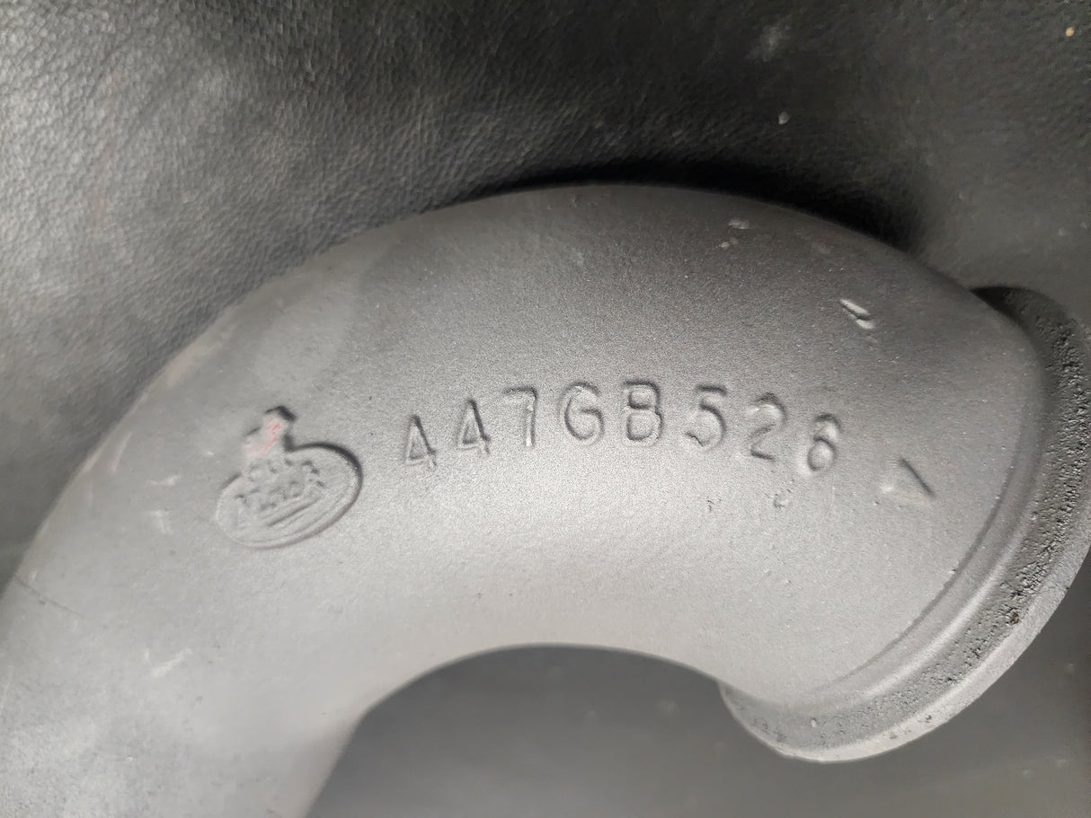 Mack 447GB526 Transfer Elbow Tube for Mack E7,