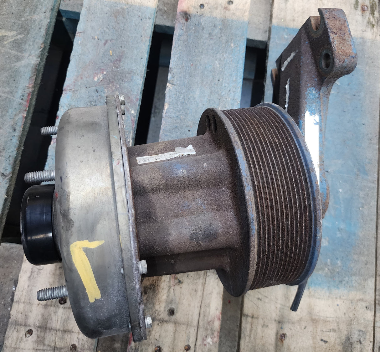 Borg Warner Fan Clutch Part # 1618164111717 For Sale