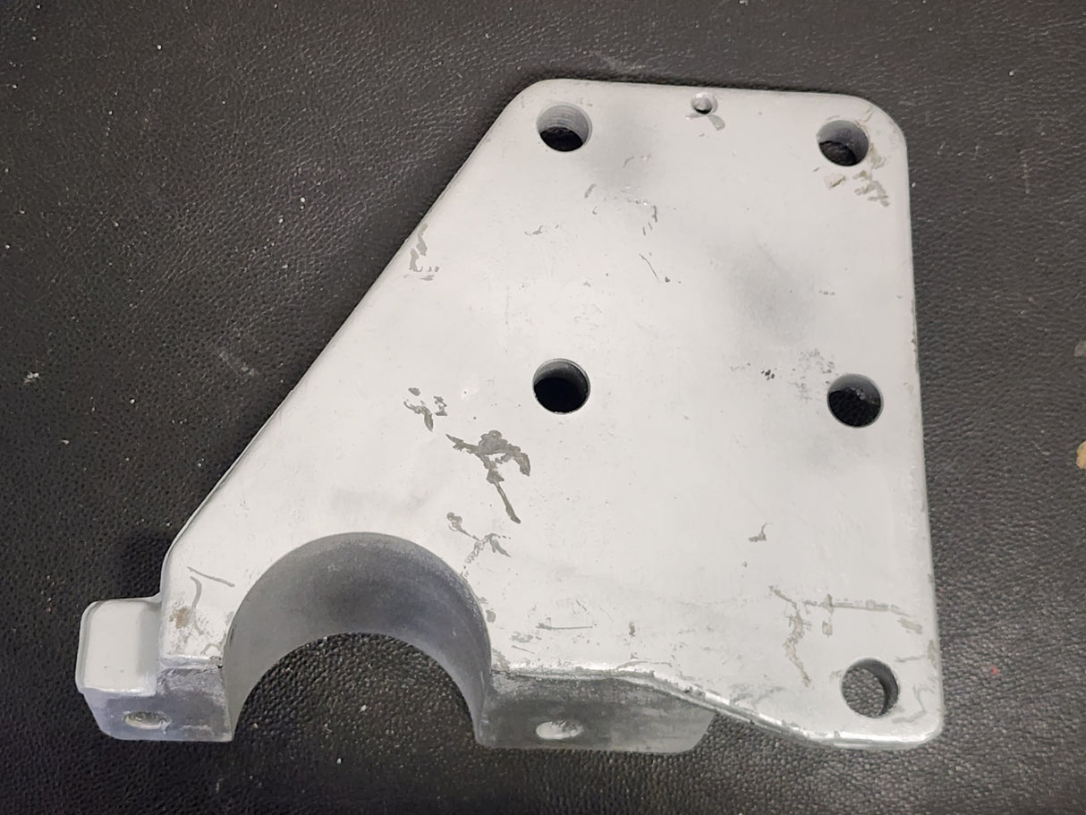 Ford Part E8HT-6A070-AA Rear Motor/Engine Mounts