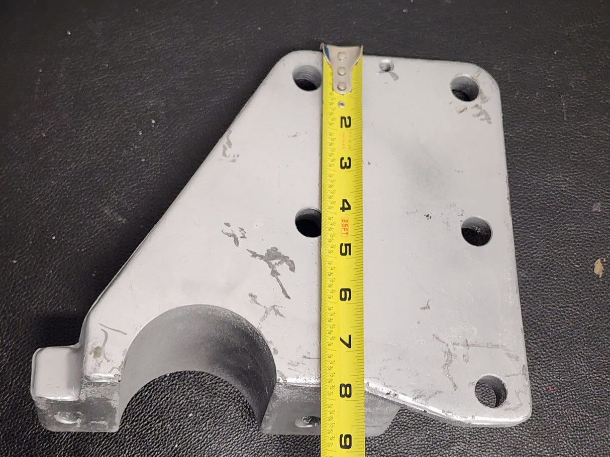 Ford Part E8HT-6A070-AA Rear Motor/Engine Mounts