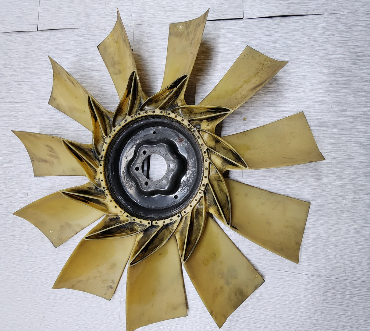 Borg Warner 29” Fan Blade PA6 For Sale