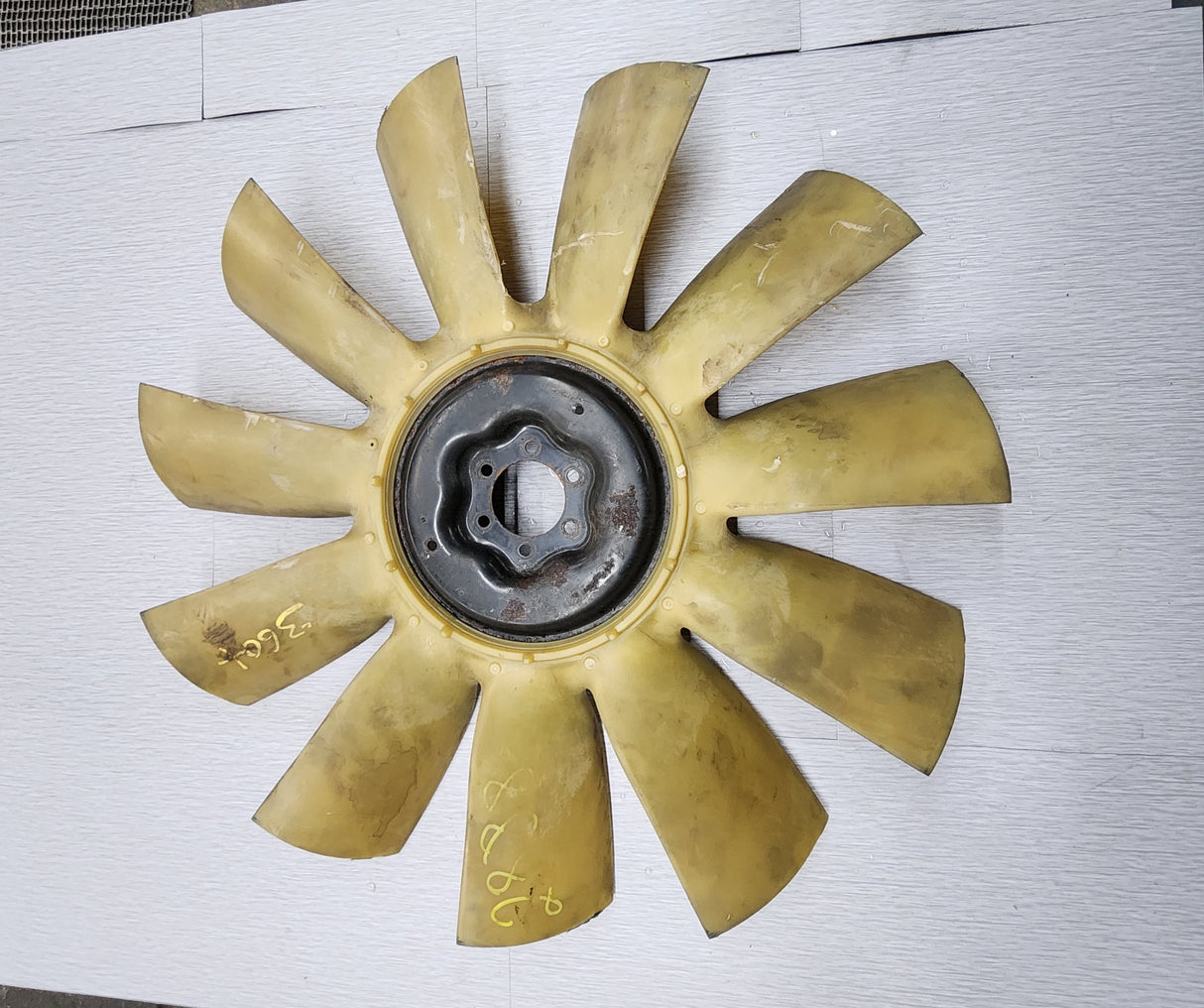 Borg Warner 29” Fan Blade PA6 For Sale