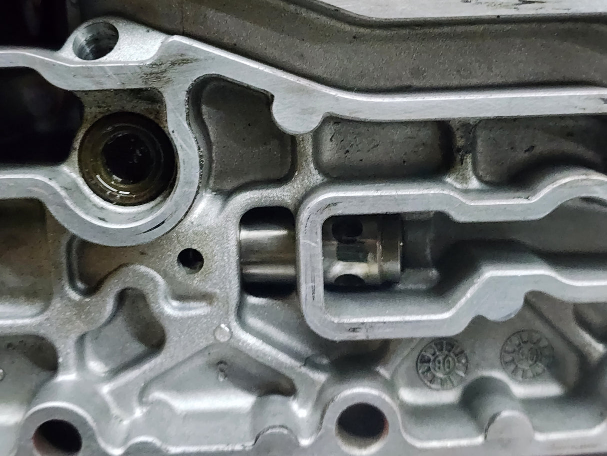 Cummins ISB 6.7 Diesel Engine Oil Filter Base Cooling Cover 3970201 For Sale