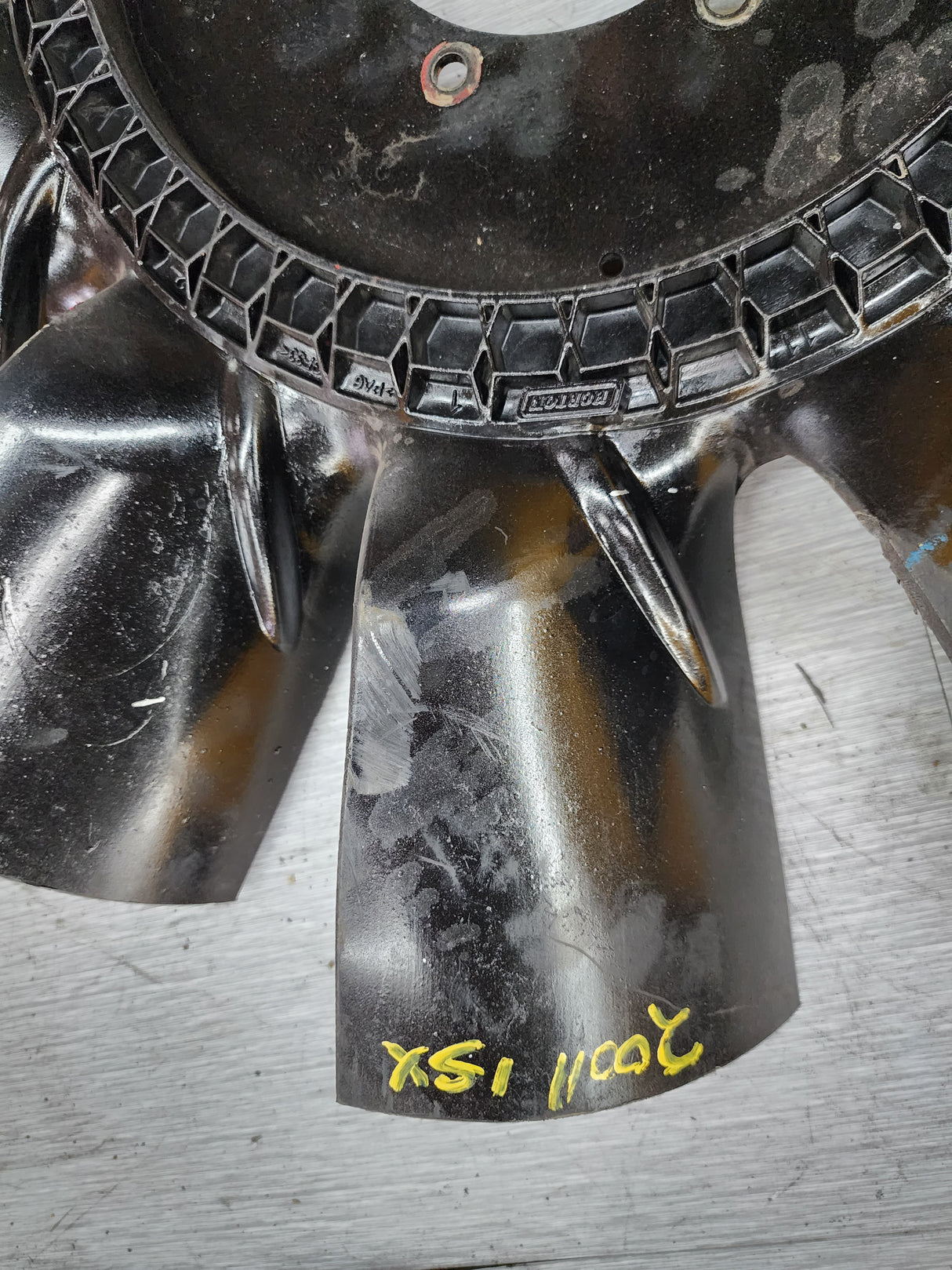 2011 Horton Cummins ISX Fan Blade 600346DU For Sale, 28 INCHES, 11 BLADES