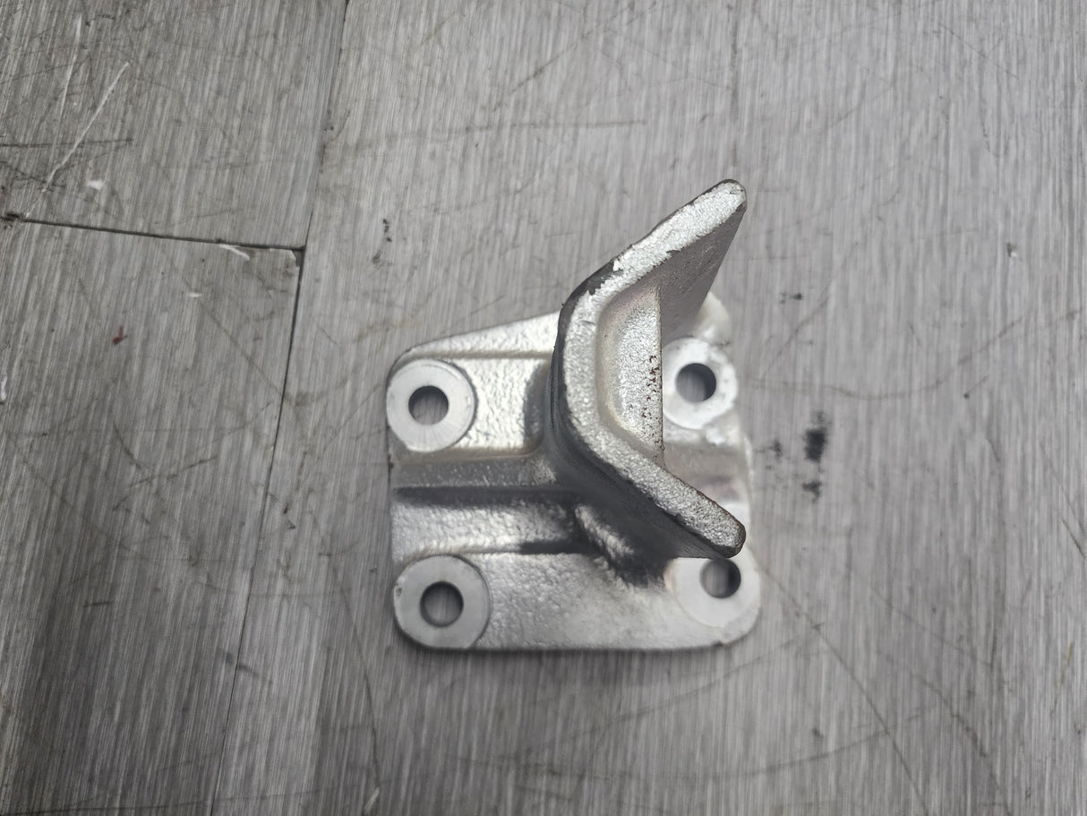 International Rear Engine Motor Mount Part # 1664750C1