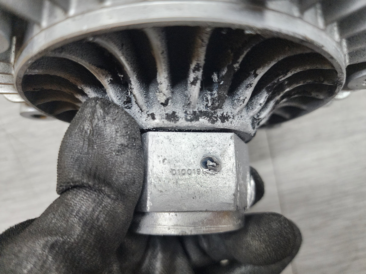 International DT466E 3585866C1 Diesel Engine Fan Drive/Clutch