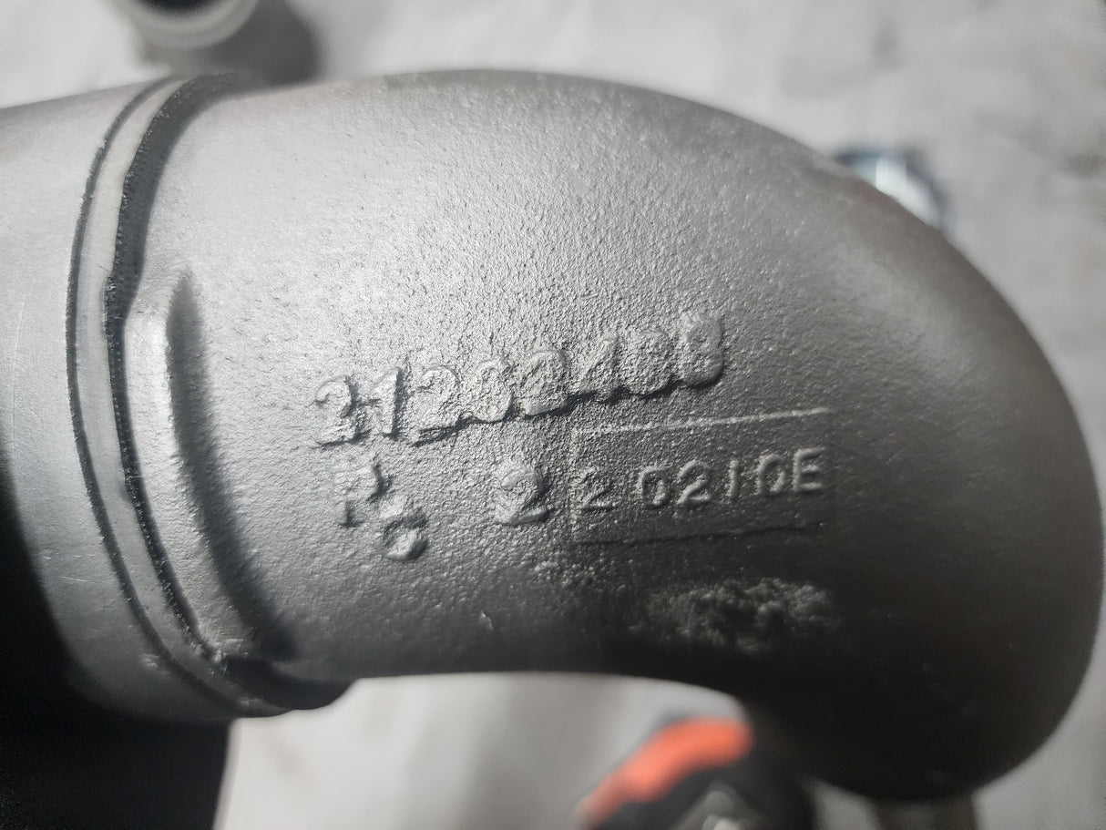 Mack 21262486RC220210E Air Intake Transfer Elbow Tube