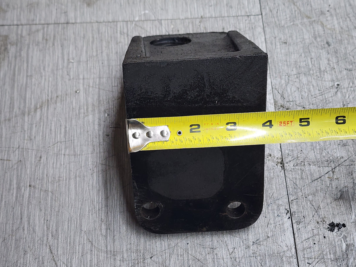 Caterpillar C7 Diesel Bluebird Engine Mount 009698