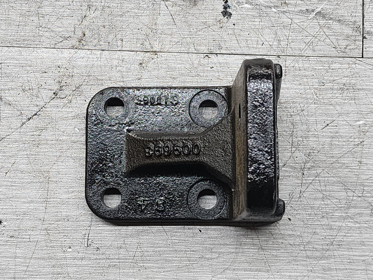 Caterpillar C7 Diesel Bluebird Engine Mount 009698