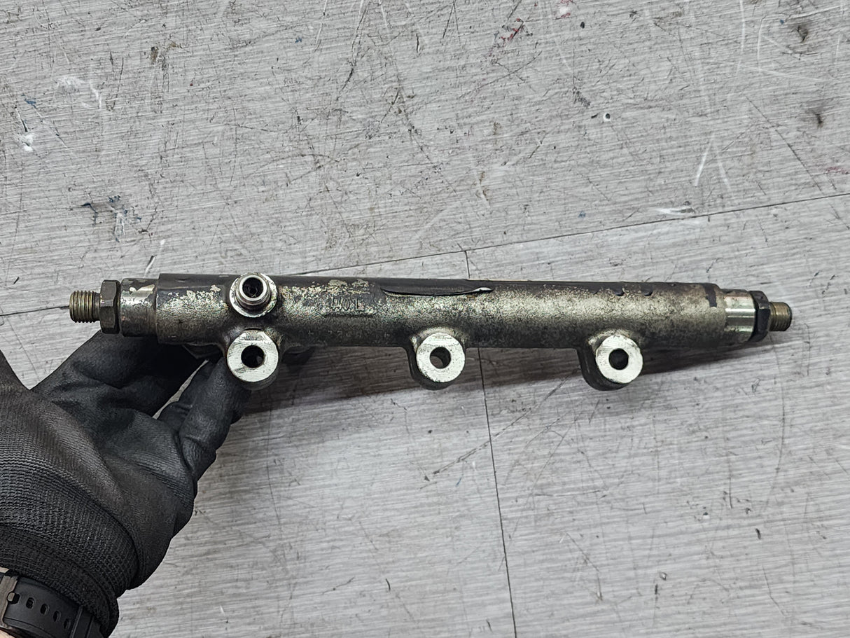 Bosch 927 Cummins Diesel 5.9L Fuel Common Rail Pipe For Sale