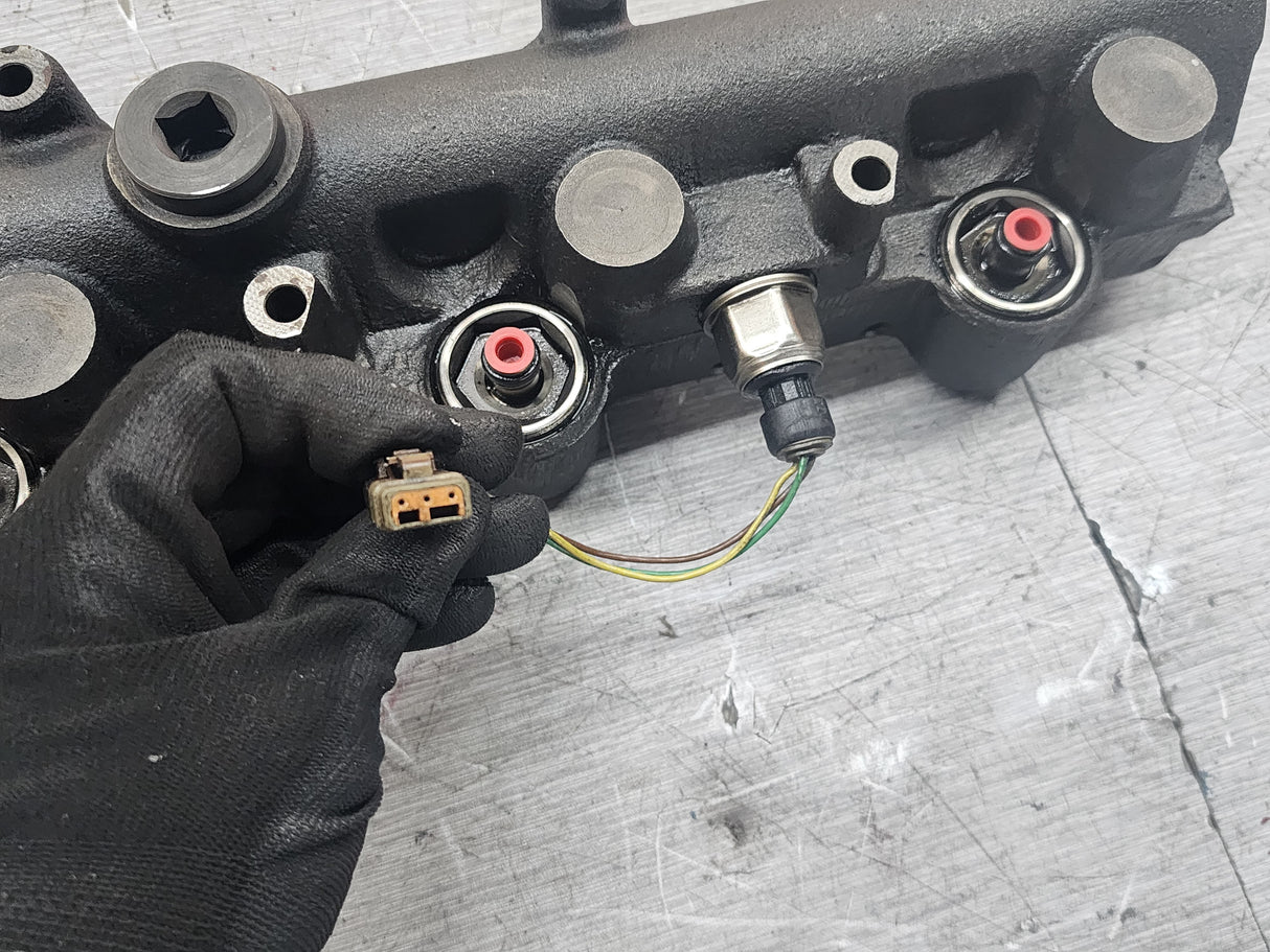 International DT466E EGR Diesel Engine Fuel & Oil Manifold Rail Part# 1841968C4