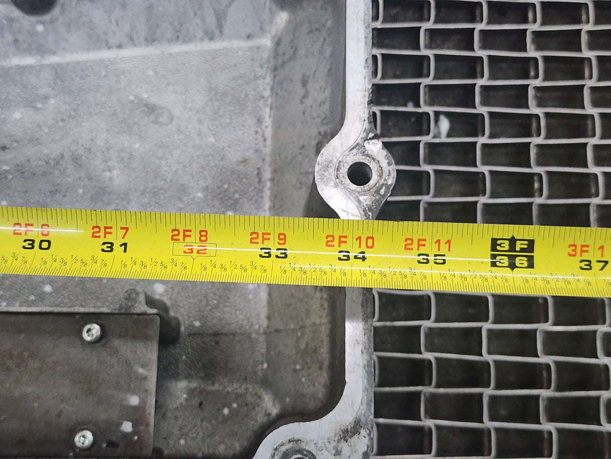 International DT466E EGR Diesel Engine Valve Cover For Sale