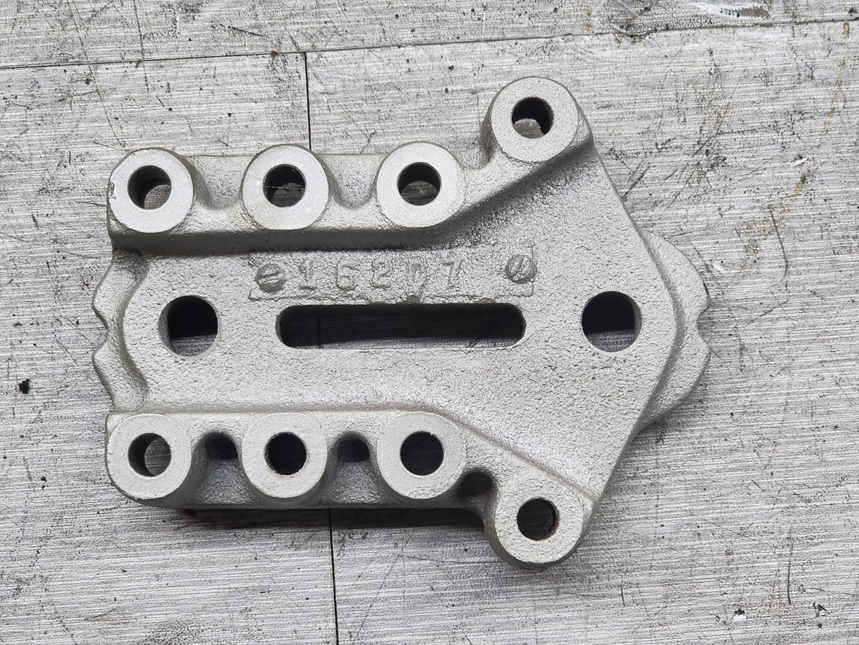 Cummins ISB 5.9L Fan Drive Support Bracket For Sale