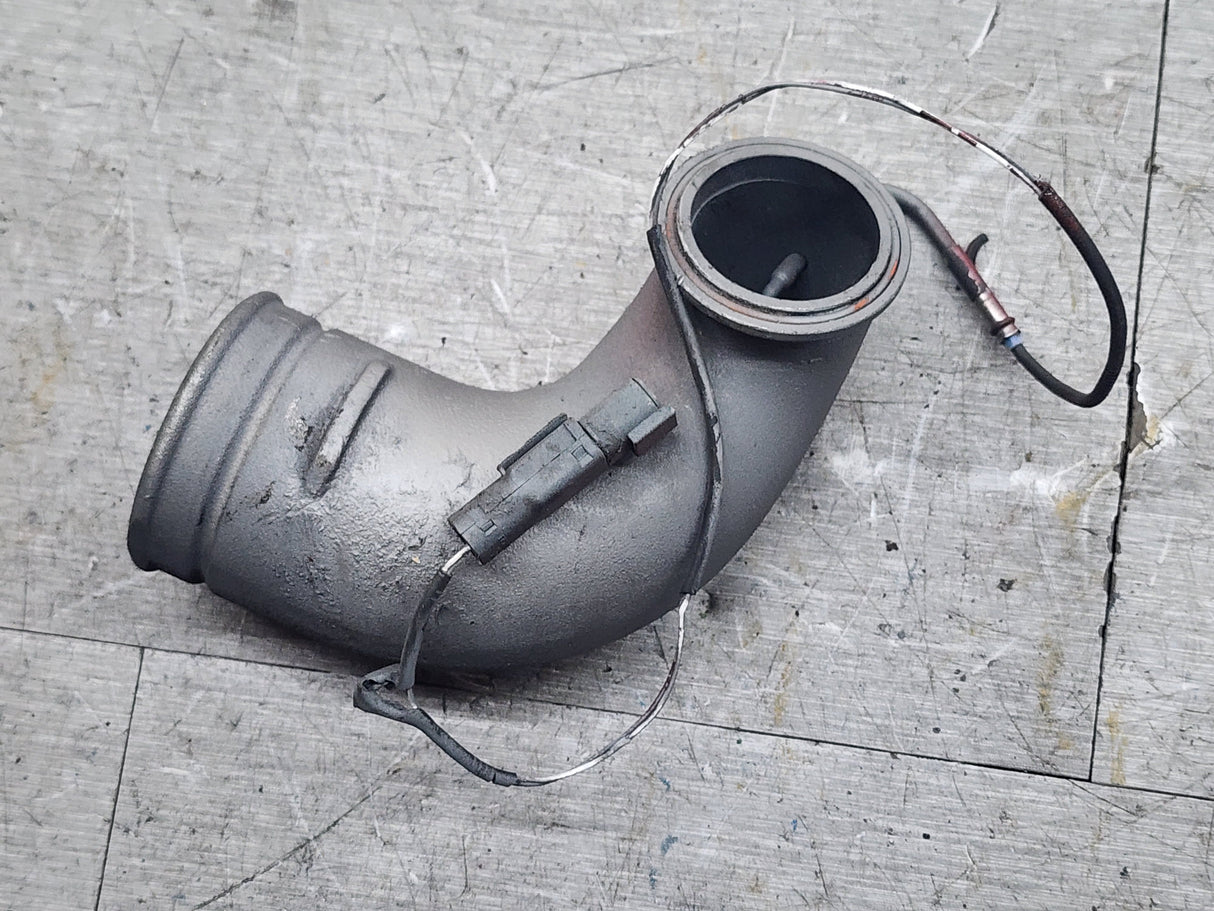 Mack 21262488 RC1 Air Intake Transfer Elbow Tube With Sensor For Sale