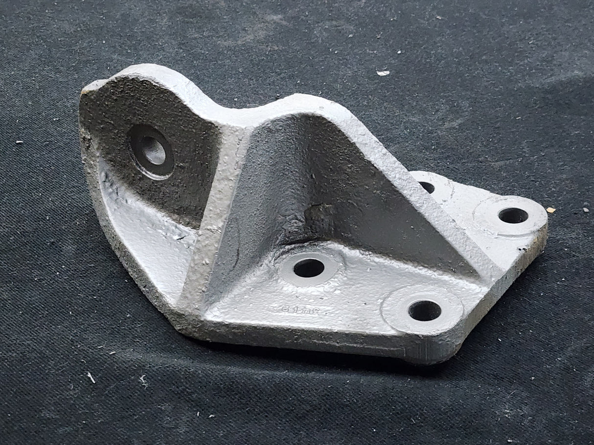 Caterpillar 3116 / 3126 Rear Engine Mount 15609800 For Sale