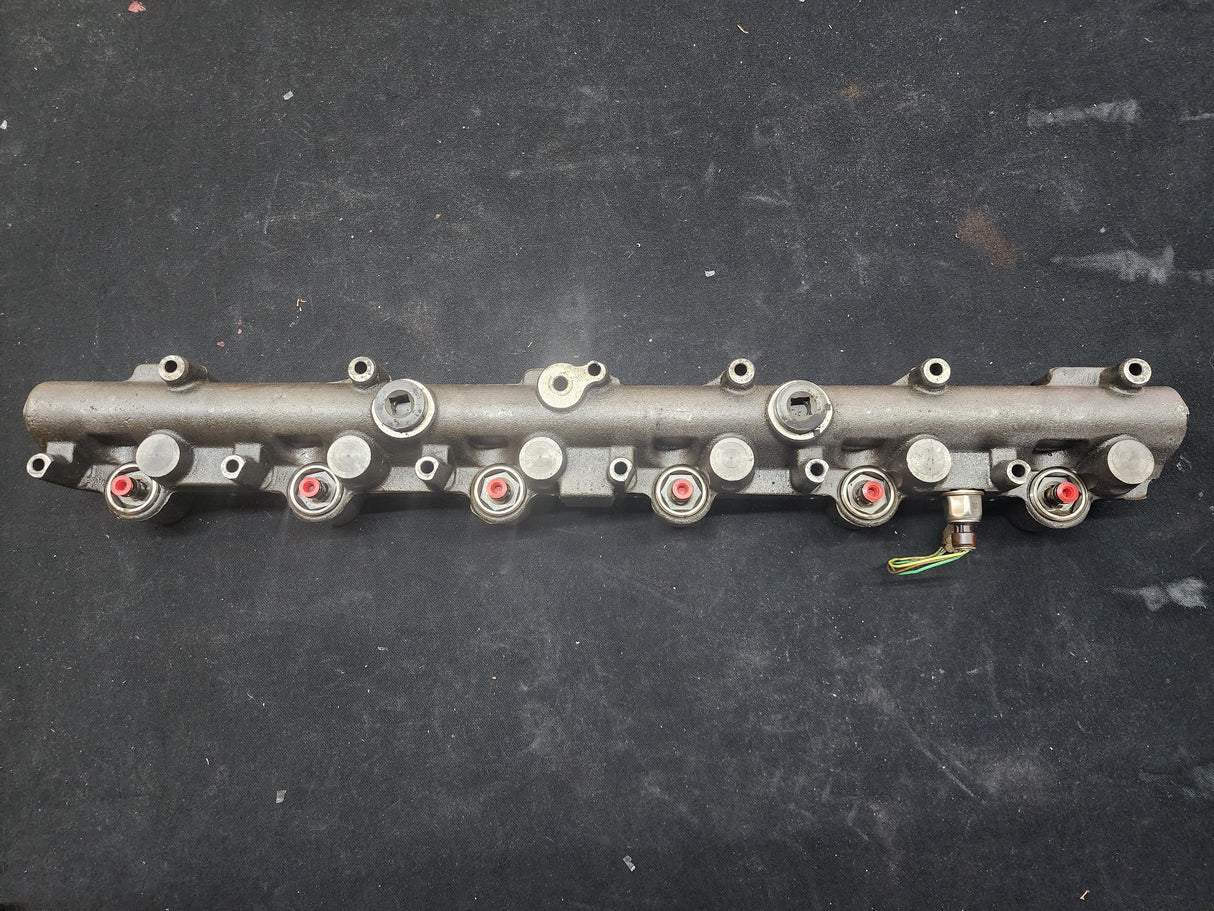 International DT466E EGR Diesel Engine Fuel and Oil Manifold Rail Part# 1841968C4 For Sale