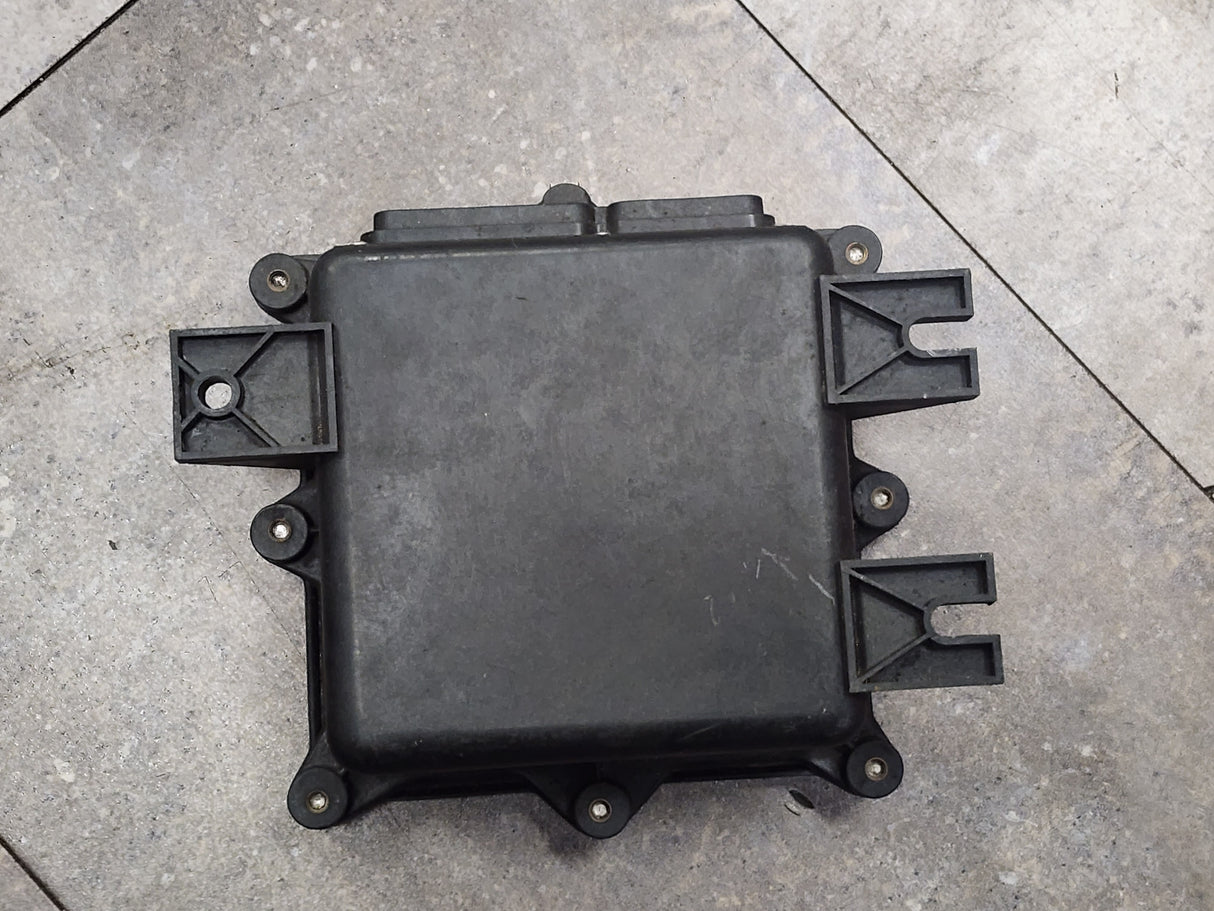 Allison Part# 29516036, 12 Volt 6 Relay, 2 Plugs