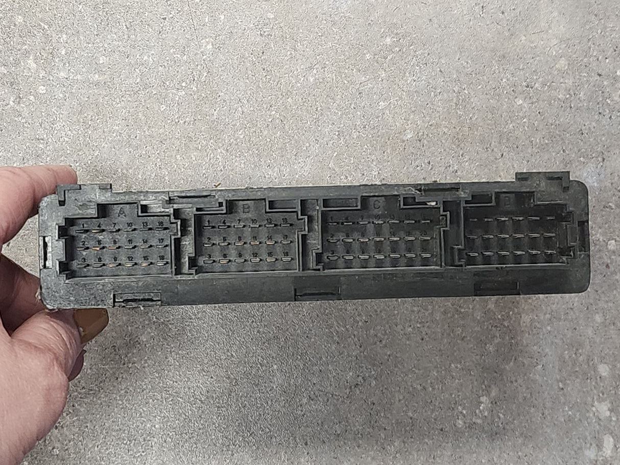 Freightliner Cascadia Body Control Module Part # A0024467502 For Sale
