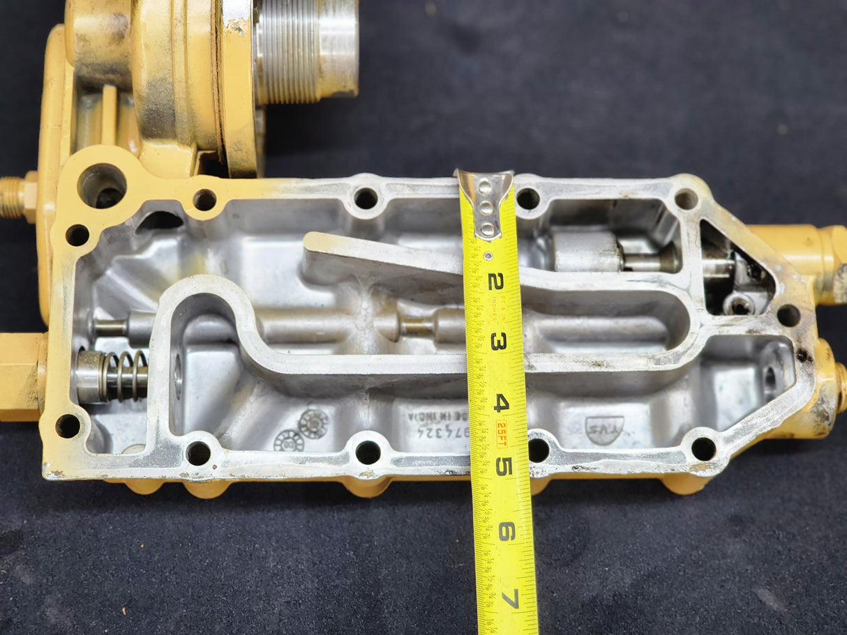 Cummins ISL 8.3L Diesel Engine Oil Filter Base Cooling Cover 3974324 For Sale