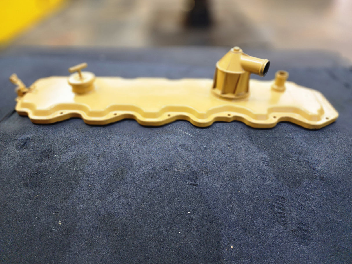 Caterpillar 3116/3126 Valve Cover Part # 136-0827 For Sale