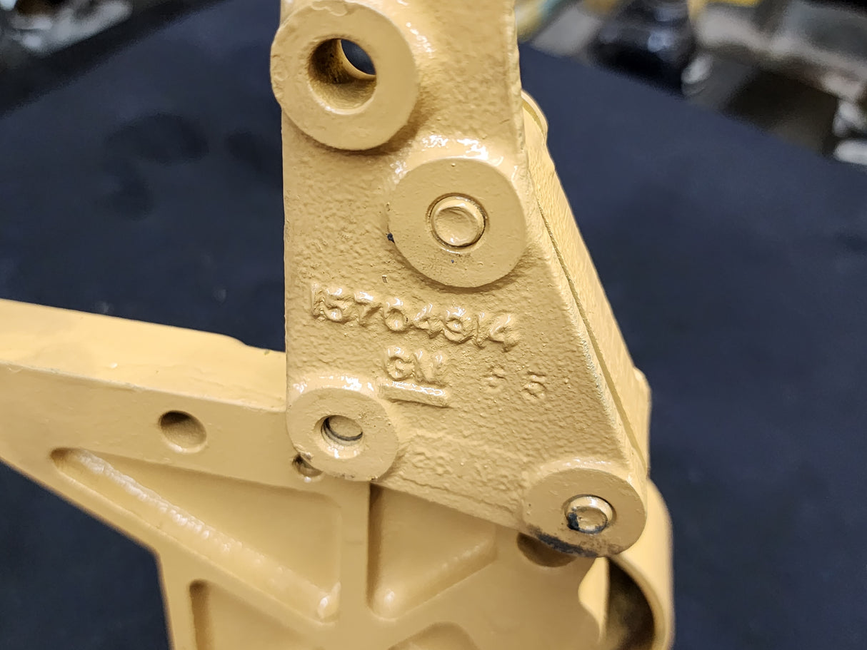 2000 Caterpillar 3126 Engine Bracket 570491 For Sale