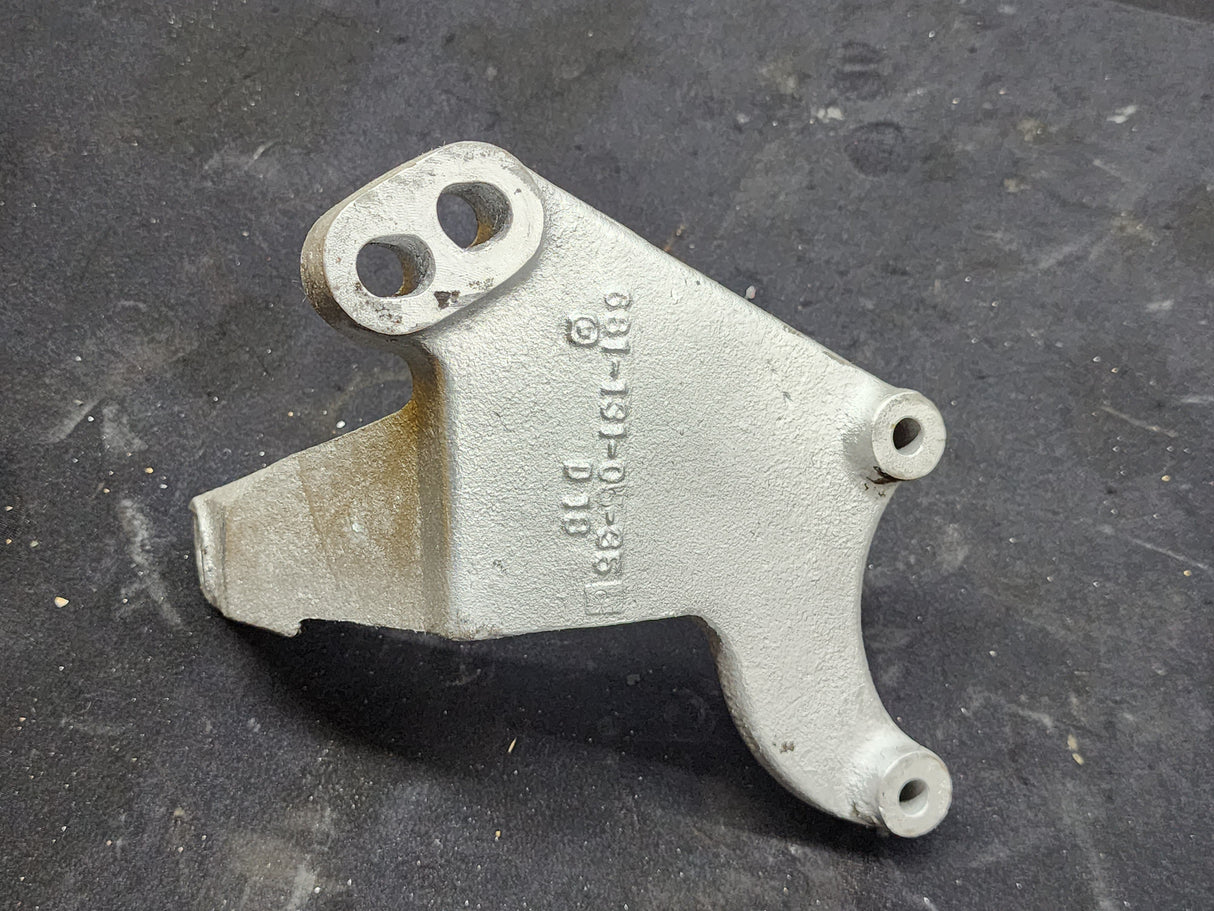 Diesel Engine Bracket 6811310535 For Sale