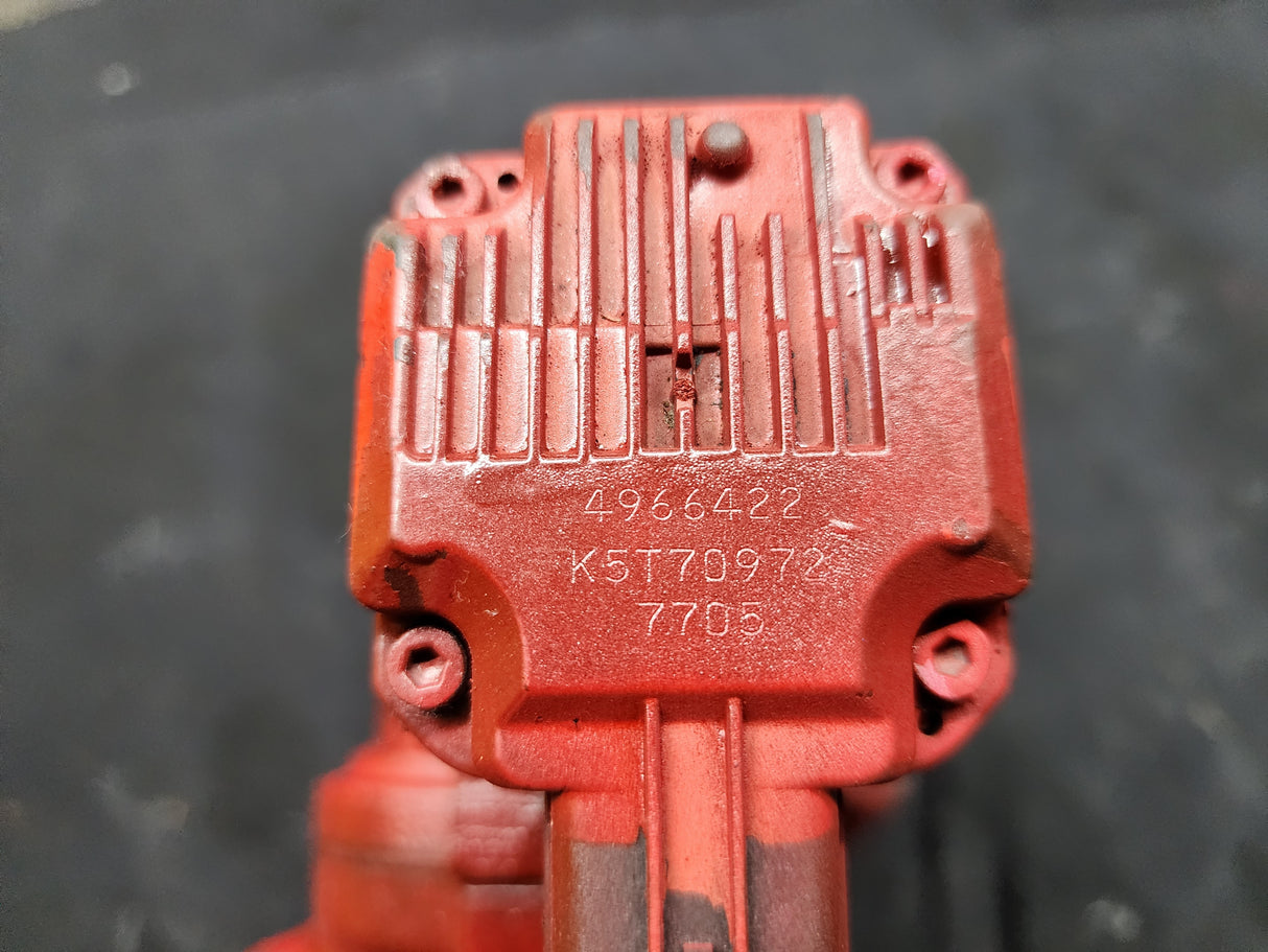 Cummins ISM330 Engine EGR Valve, EGR Venturi, Exhaust Transfer Tube & Exhaust Collector Connection Support For Sale