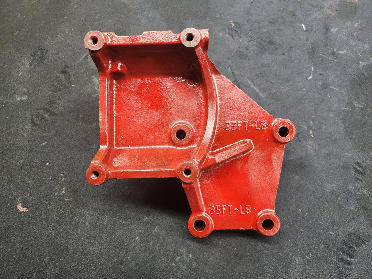 Cummins ISM Engine Bracket 4083105 For Sale