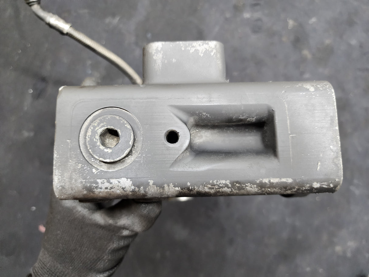 Cummins ISM Diesel Engine Oil Filter Base Housing 3102774 For Sale