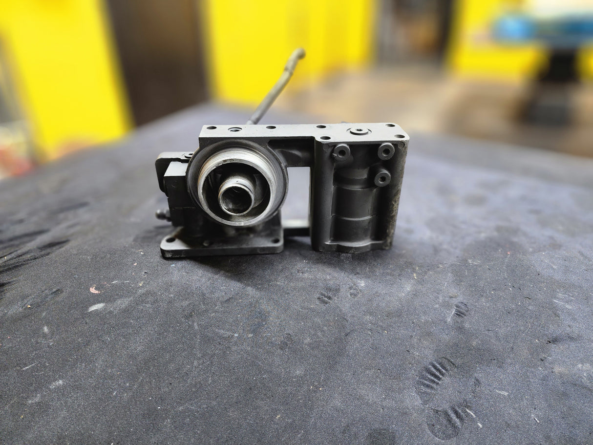 Cummins ISM Diesel Engine Oil Filter Base Housing 3102774 For Sale