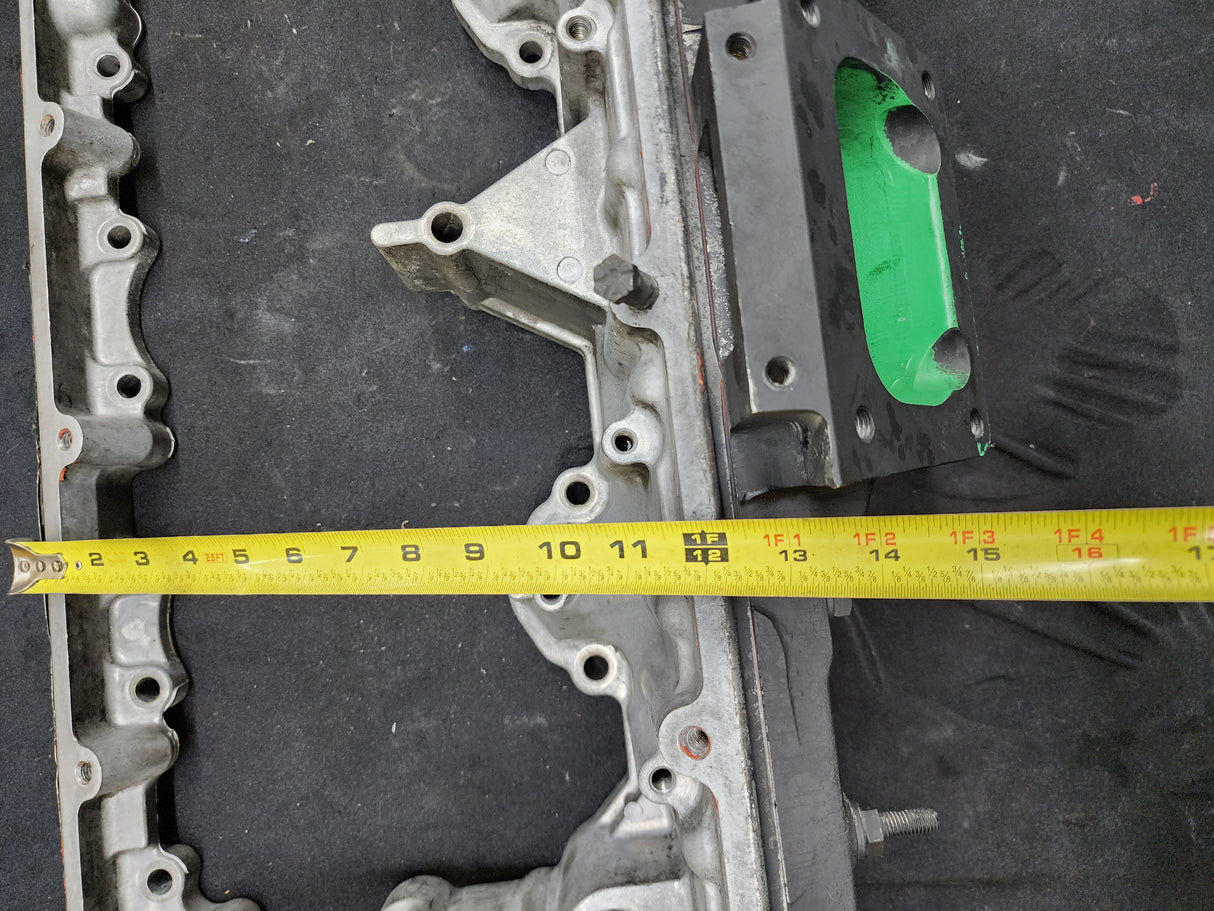 2004 Cummins ISM 320V Diesel Engine Rocker Arm Housing with Front Lifting Bracket, EGR Valve & Air Intake Manifold