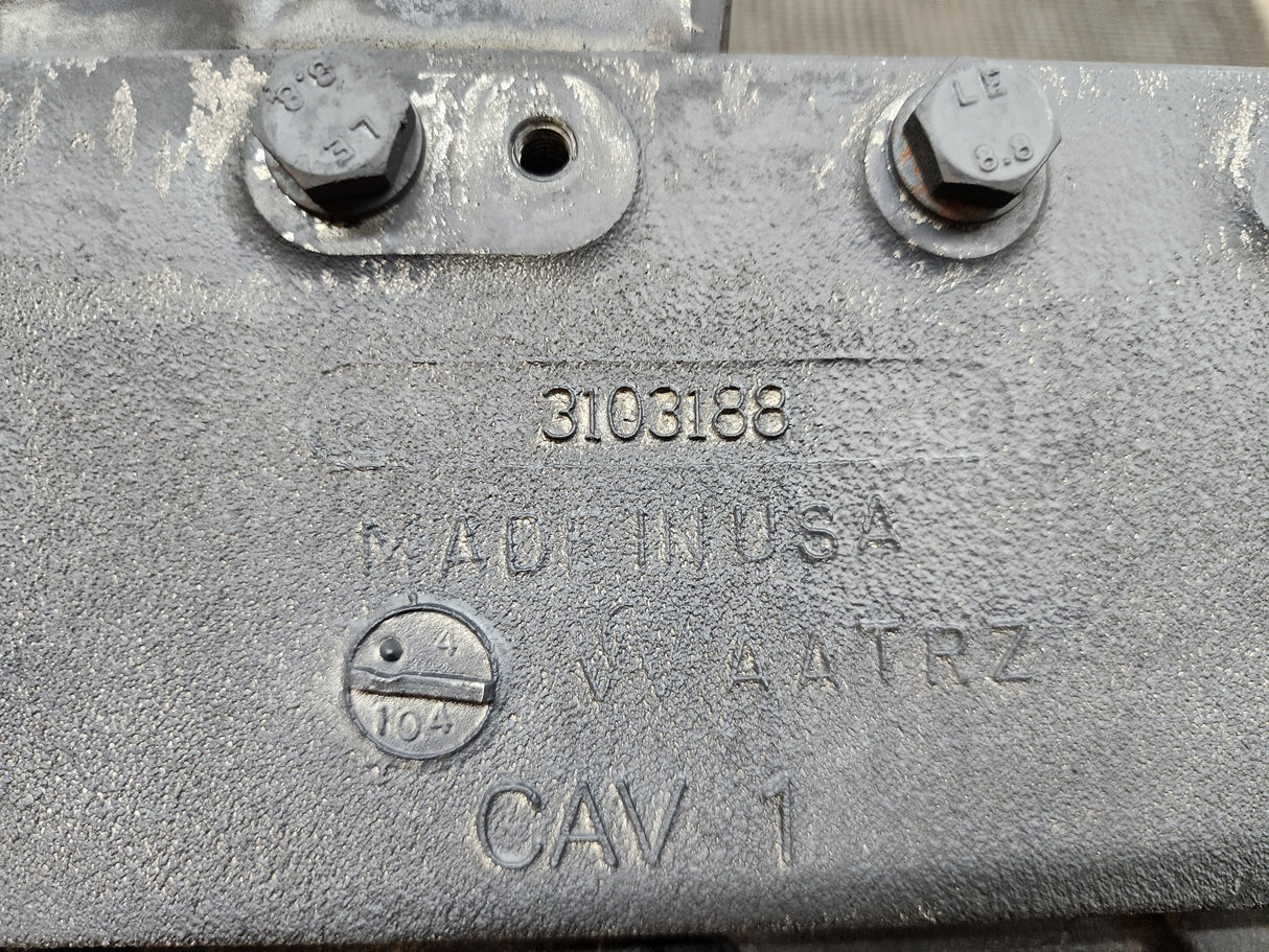 2004 Cummins ISM 320V Diesel Engine Rocker Arm Housing with Front Lifting Bracket, EGR Valve & Air Intake Manifold