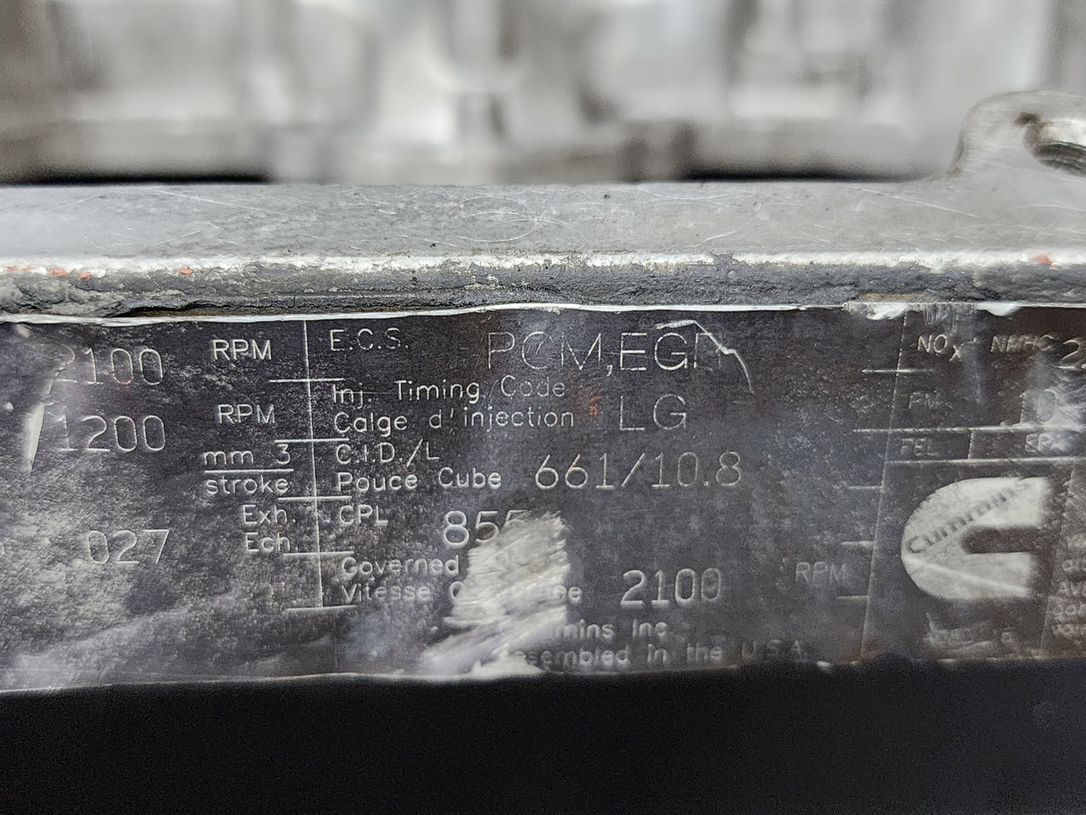 2004 Cummins ISM 320V Diesel Engine Rocker Arm Housing with Front Lifting Bracket, EGR Valve & Air Intake Manifold