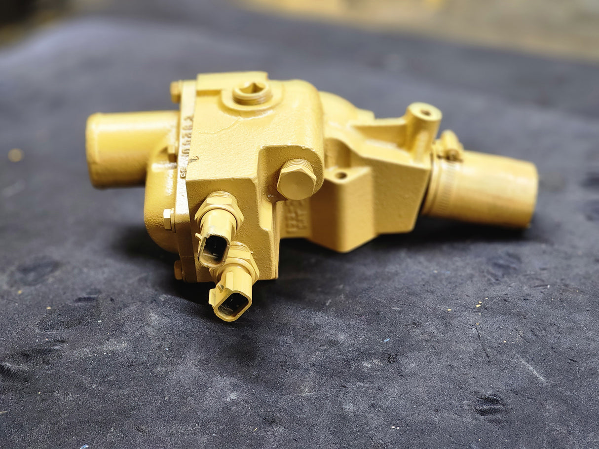 Caterpillar C7/3126 Diesel Engine Thermostat Housing 133-3730 CAT -01- For Sale