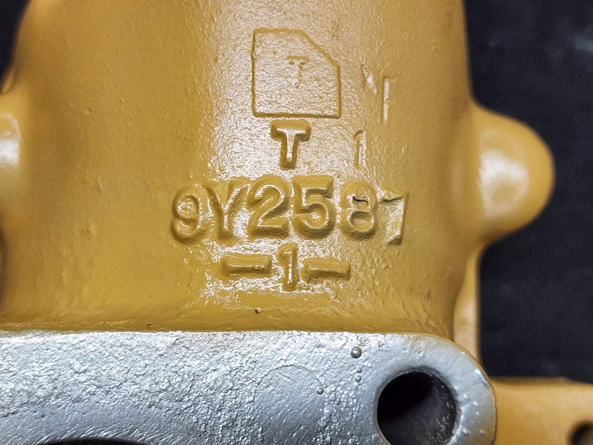 Caterpillar 3406 Diesel Engine Regulator Housing 9Y-2587 For Sale