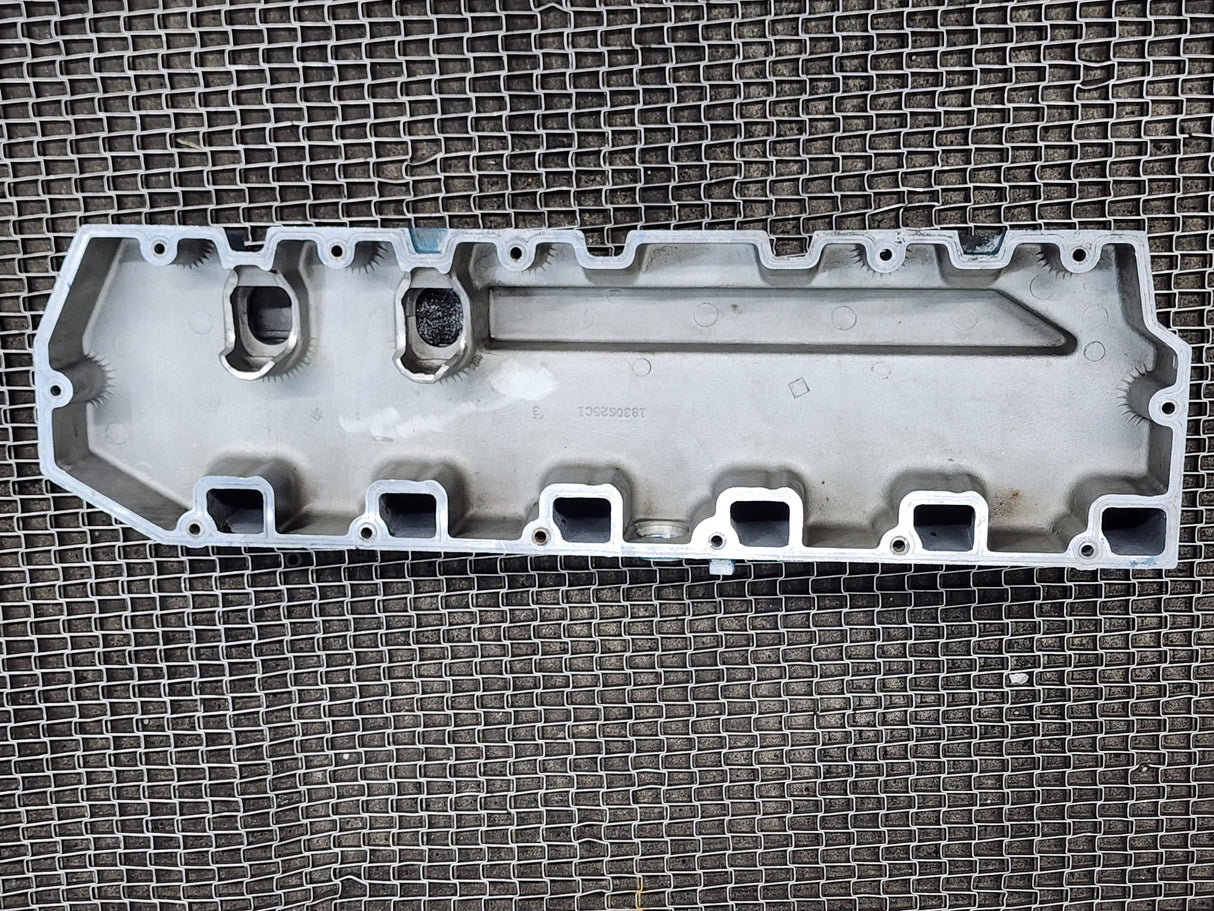 OEM International DT466E Valve Cover 1830625C1 For Sale