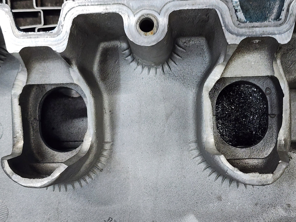 OEM International DT466E Valve Cover 1830625C1 For Sale