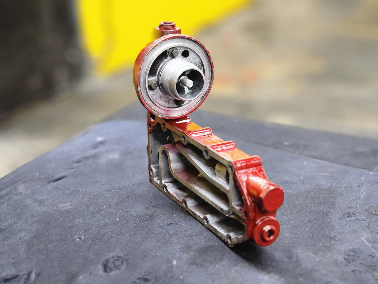 Cummins ISL 8.3L Diesel Engine Oil Filter Base Cooling Cover 3974324 For Sale