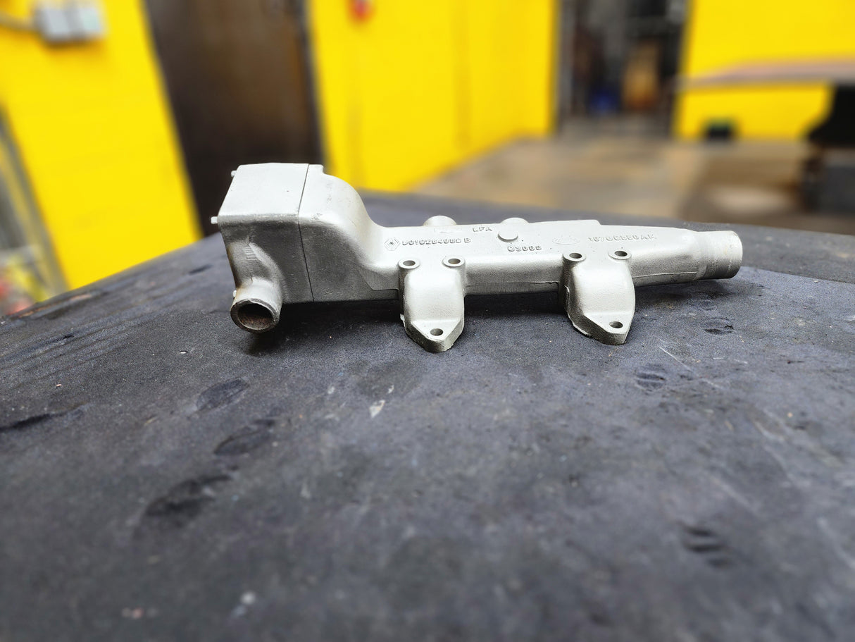 Mack E7 Water Manifold 107GC550AM For Sale