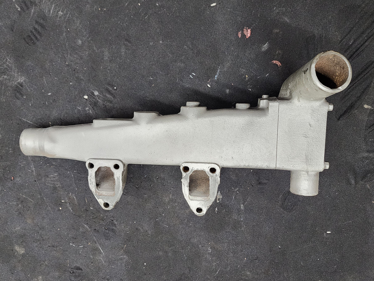 Mack E7 Water Manifold 107GC550AM For Sale