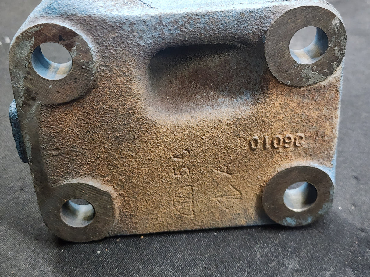 International Rear Engine Motor Mount 1664750C2 For Sale