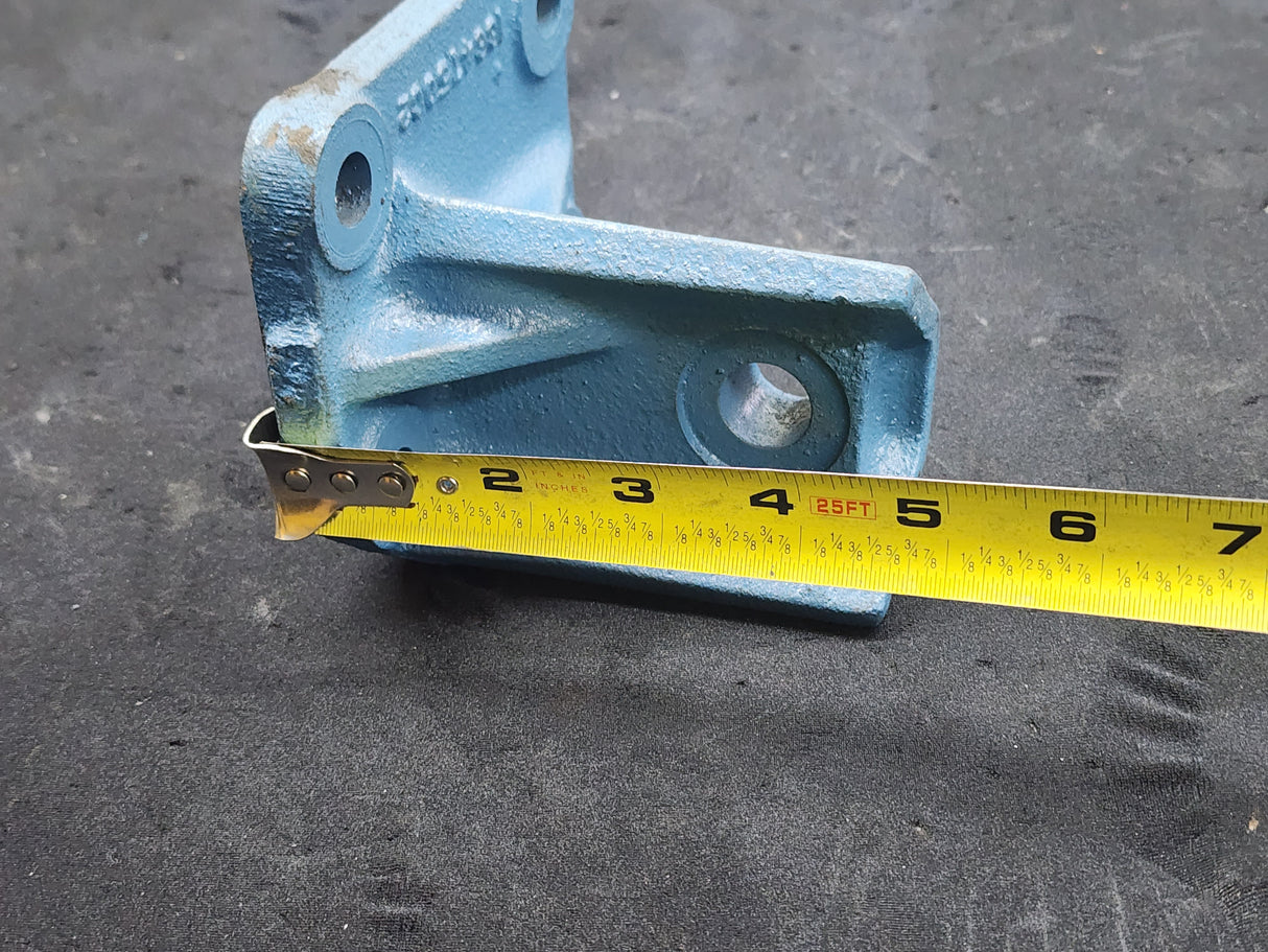 International Rear Engine Motor Mount 1664750C2 For Sale