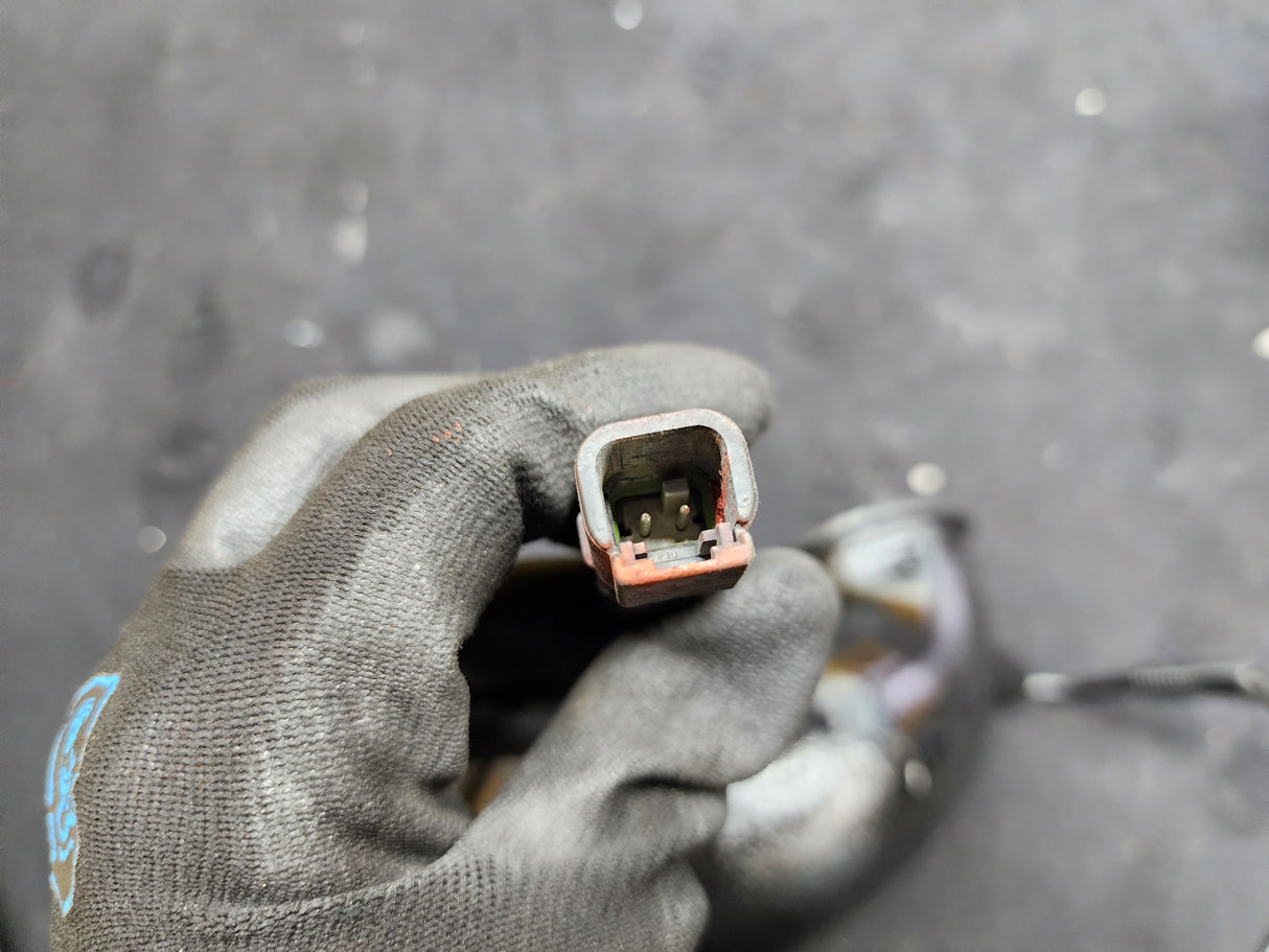 Mack 21262488 Air Intake Transfer Elbow Tube With Sensor For Sale