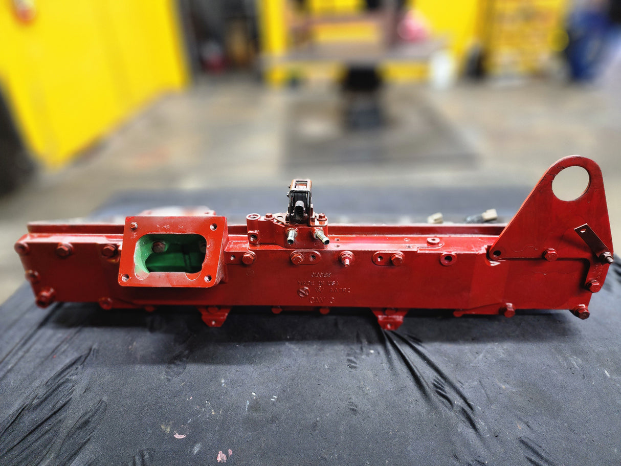 2008 Cummins ISM 410 Diesel Engine Rocker Arm Housing with Front Lifting Bracket, EGR Valve, Air Intake Manifold & Wire Harness