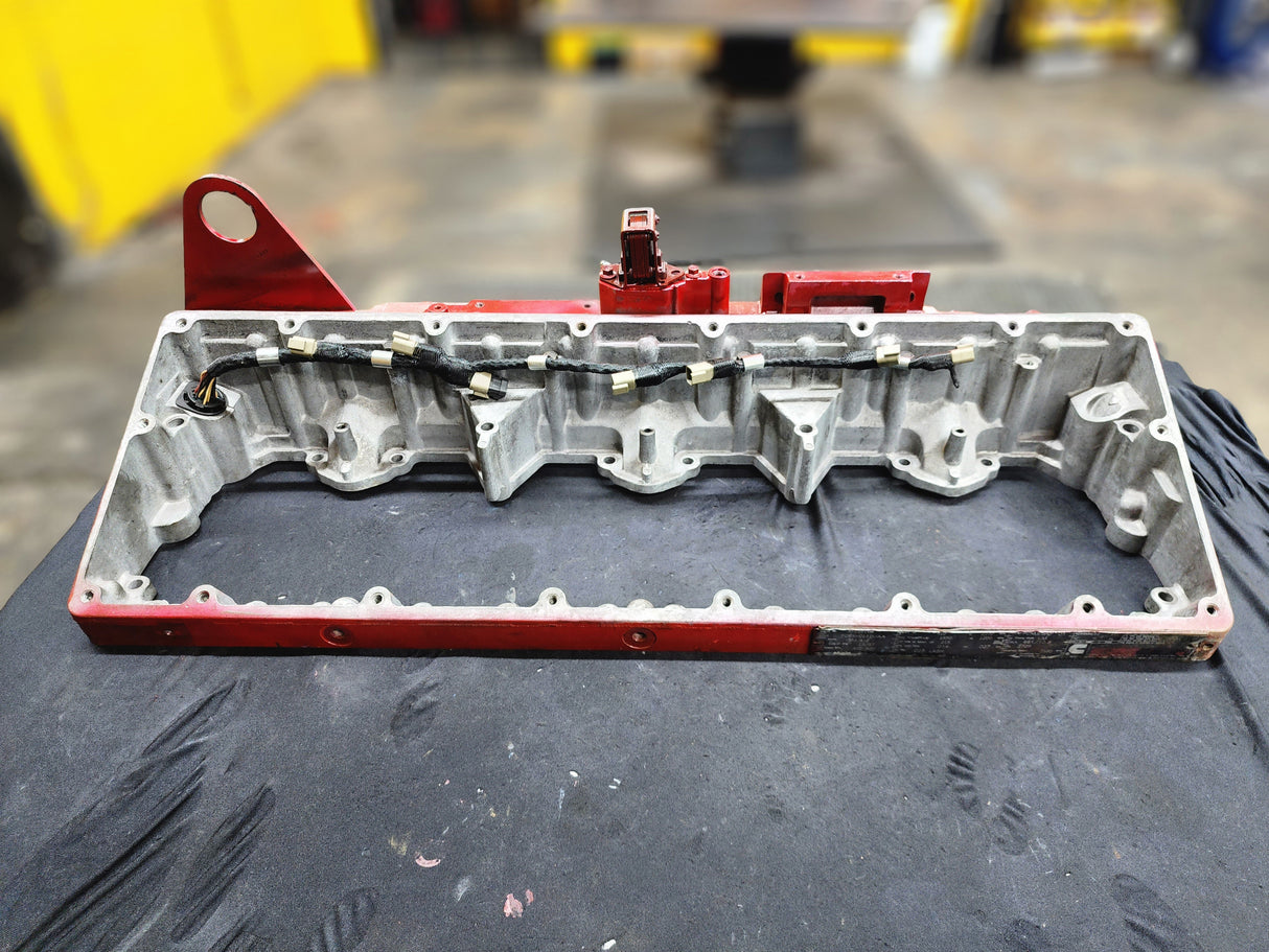 2008 Cummins ISM 410 Diesel Engine Rocker Arm Housing with Front Lifting Bracket, EGR Valve, Air Intake Manifold & Wire Harness