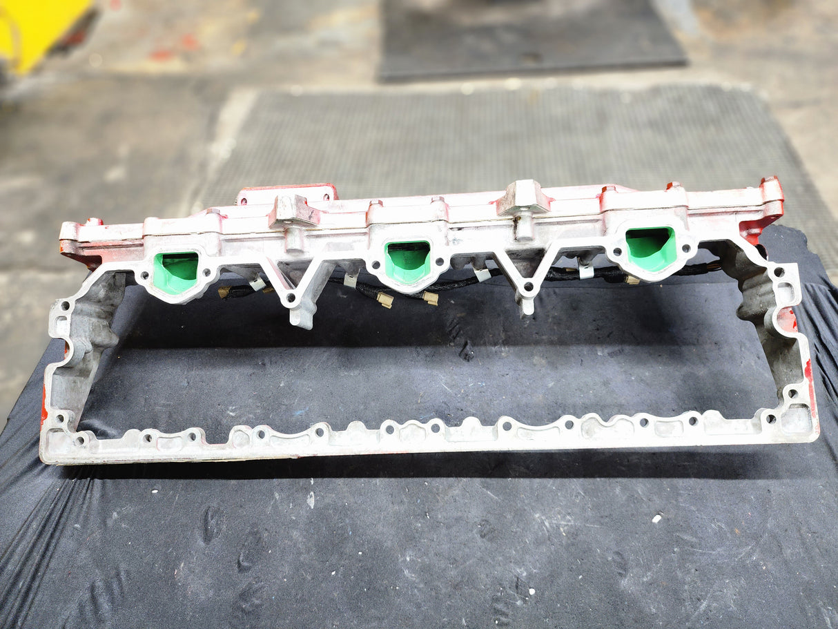 2008 Cummins ISM 410 Diesel Engine Rocker Arm Housing with Front Lifting Bracket, EGR Valve, Air Intake Manifold & Wire Harness