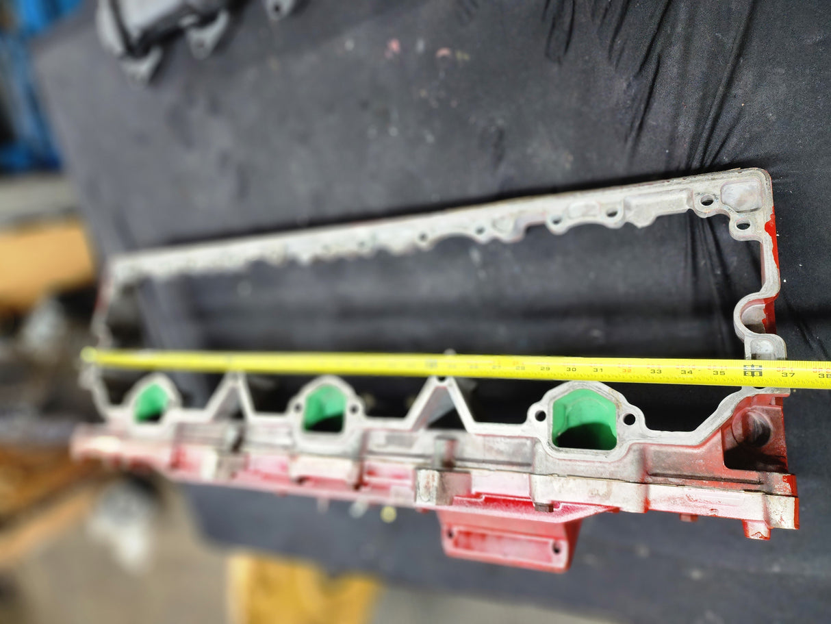 2008 Cummins ISM 410 Diesel Engine Rocker Arm Housing with Front Lifting Bracket, EGR Valve, Air Intake Manifold & Wire Harness