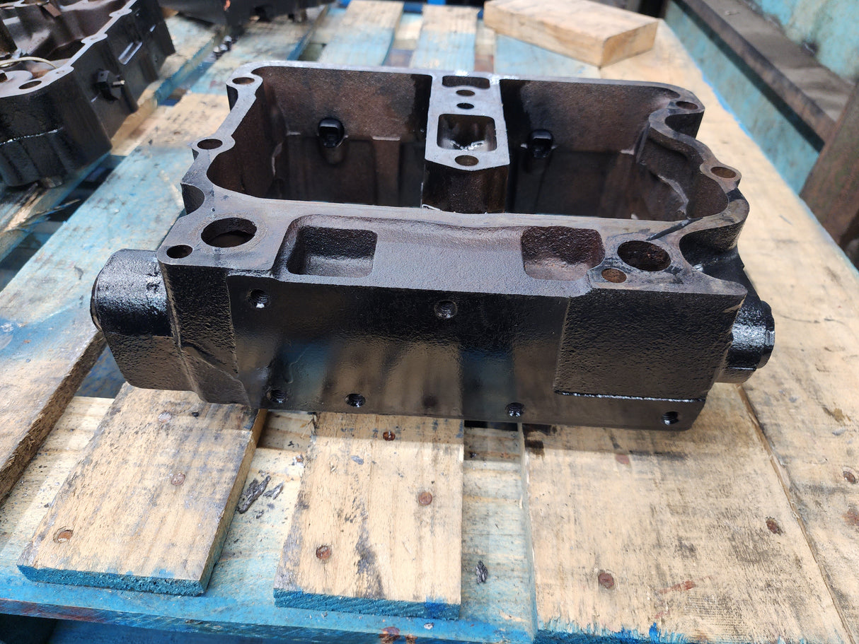 Cummins N14 Rocker Lever Housing 3076221 For Sale