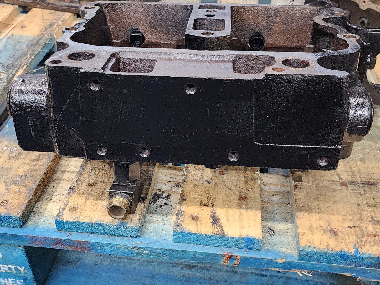 Cummins N14 Rocker Lever Housing 3076221 For Sale